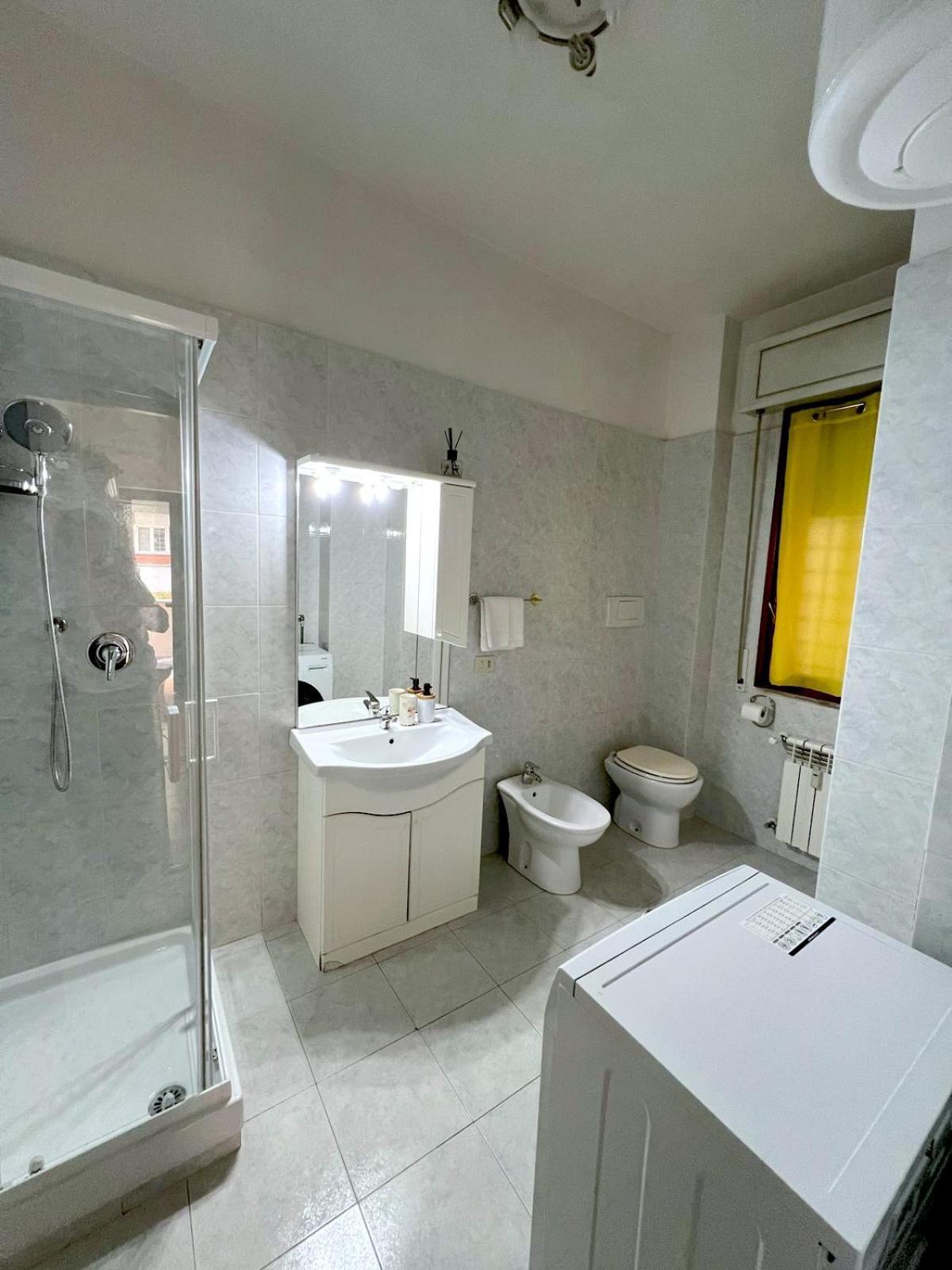 Gecko, Cozy At 5min From Metro, Bus, Tram Apartment Rome